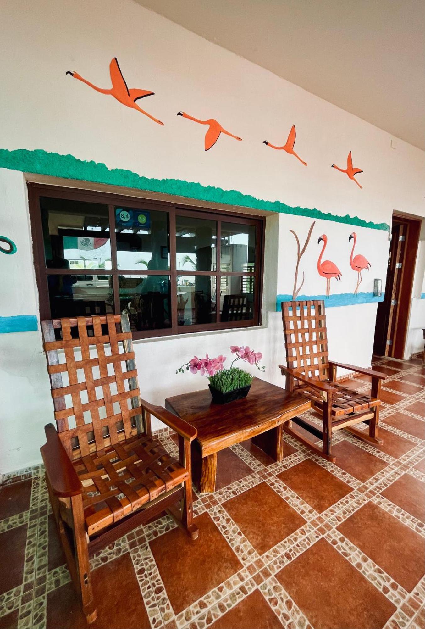 Río Lagartos 佩里克马里内洛旅馆酒店 外观 照片